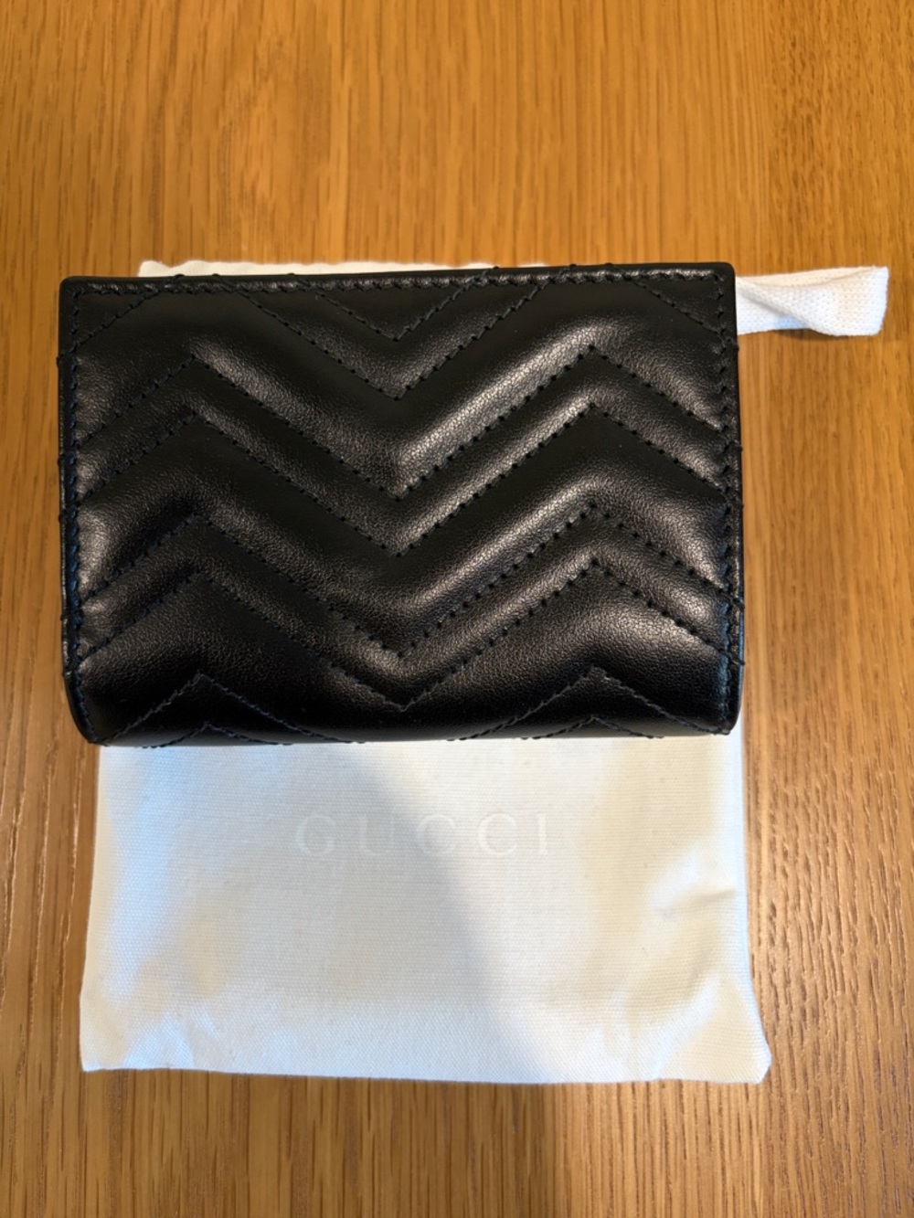 Gucci Black Quilted Chevron Marmont Wallet - Picture 2 of 10